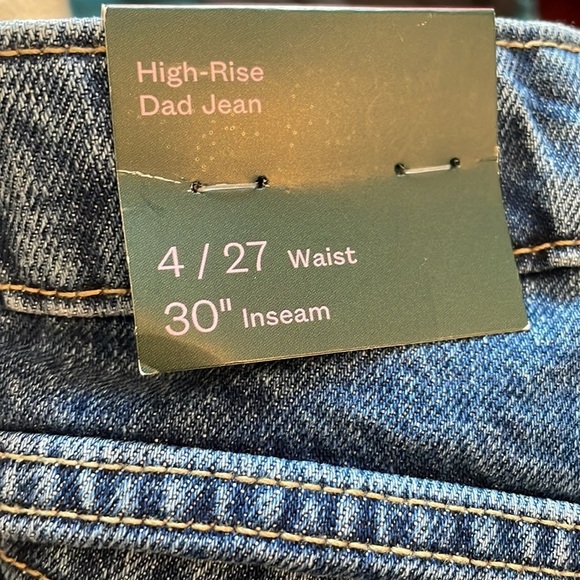 NWT Wild Fable Dad Jean SZ 4 High Rise Patches on Front - Picture 12 of 13